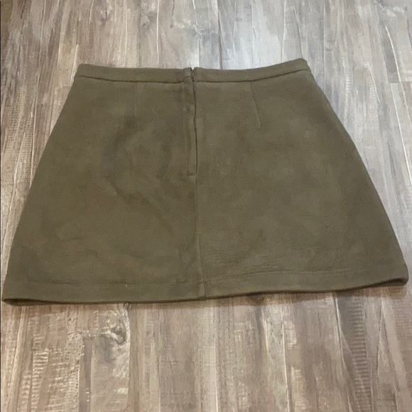 Green Suede Mini Skirt - Picture 2 of 2